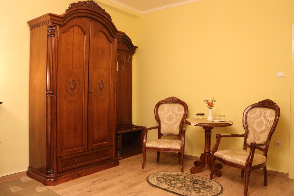 Hotel Astoria ساتو ماري الغرفة الصورة