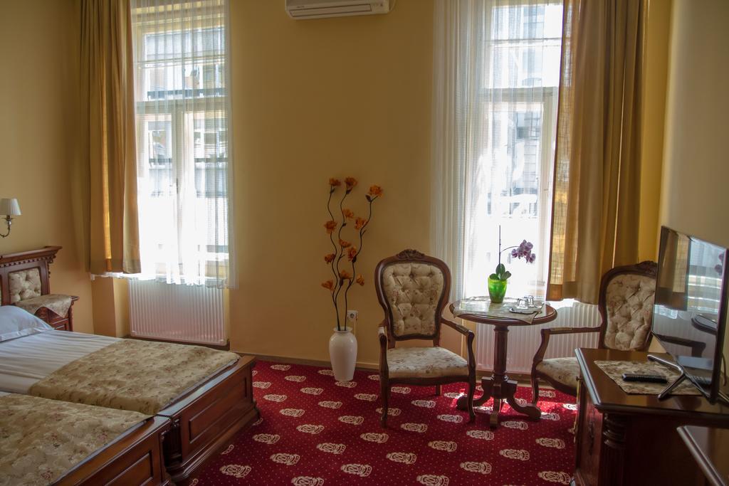 Hotel Astoria ساتو ماري المظهر الخارجي الصورة