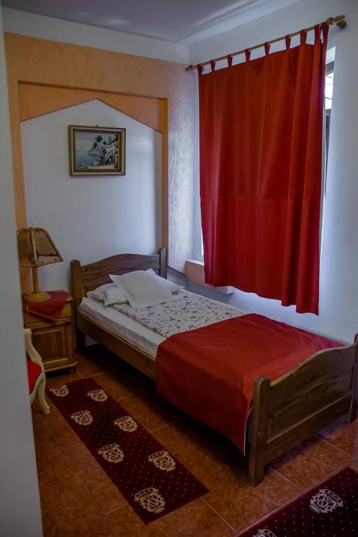 Hotel Astoria ساتو ماري المظهر الخارجي الصورة